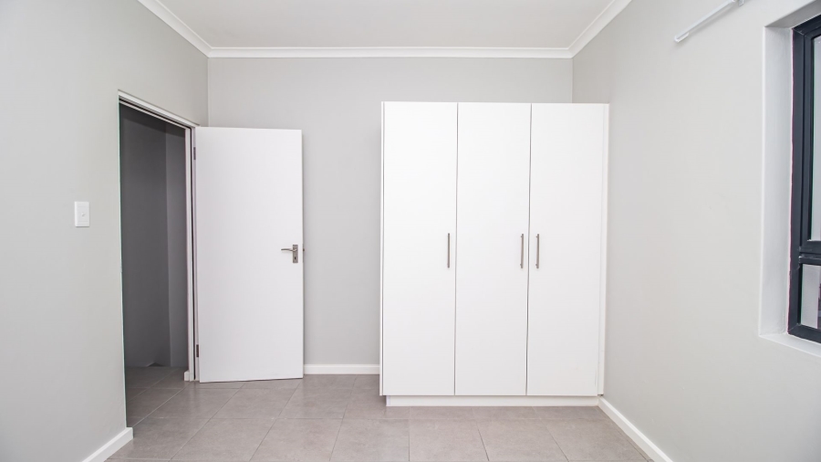To Let 3 Bedroom Property for Rent in Rivergate Western Cape